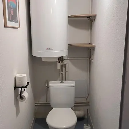 Spacieux Pour 6 Avec Terrasse Et Parking Prive - Fr-1-814-152 * Super Besse